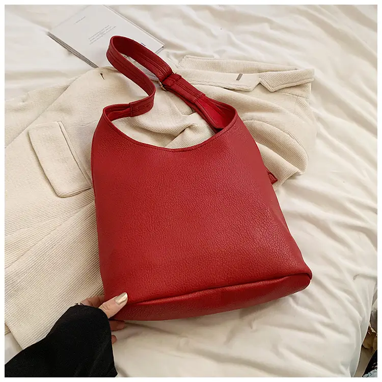 Women's Beige Leather Shoulder Messenger Bag 2024 New Large Capacity — feature 23