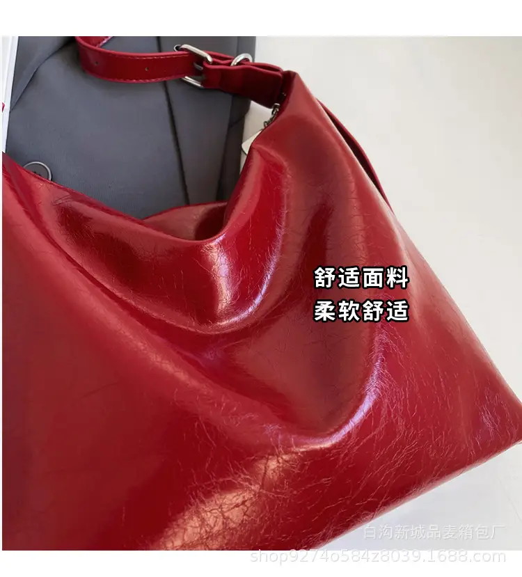 Retro Crossbody Bag Oil Wax Leather Large Capacity Women — feature 7
