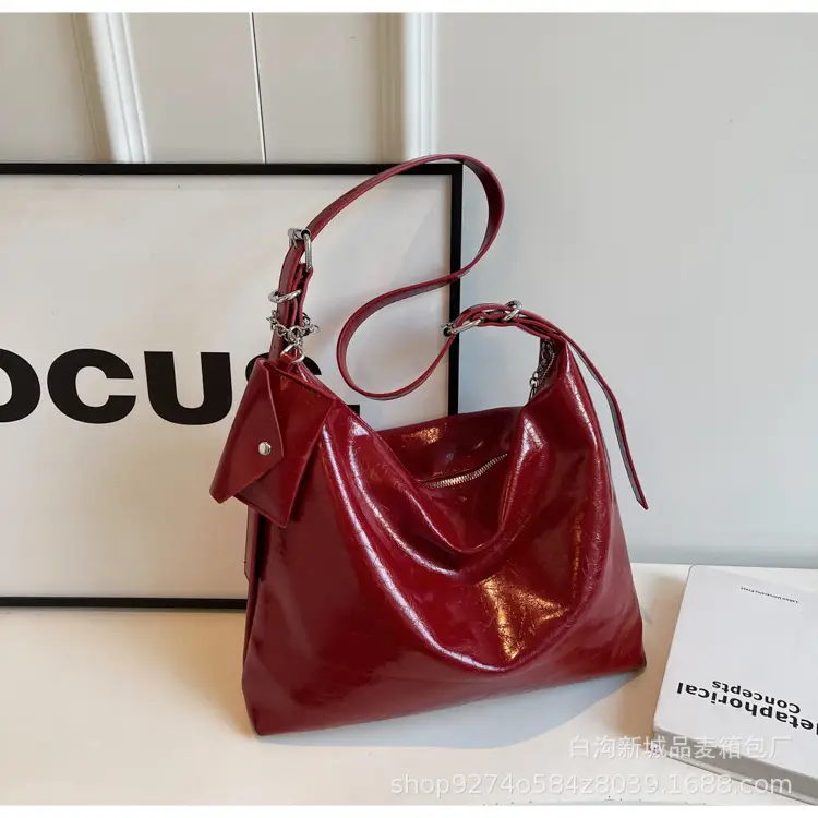 Retro Crossbody Bag Oil Wax Leather Large Capacity Women - Image 4