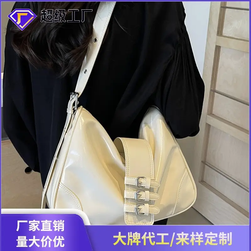 Black Glossy Shoulder Bag for Women 2026 - Image 5