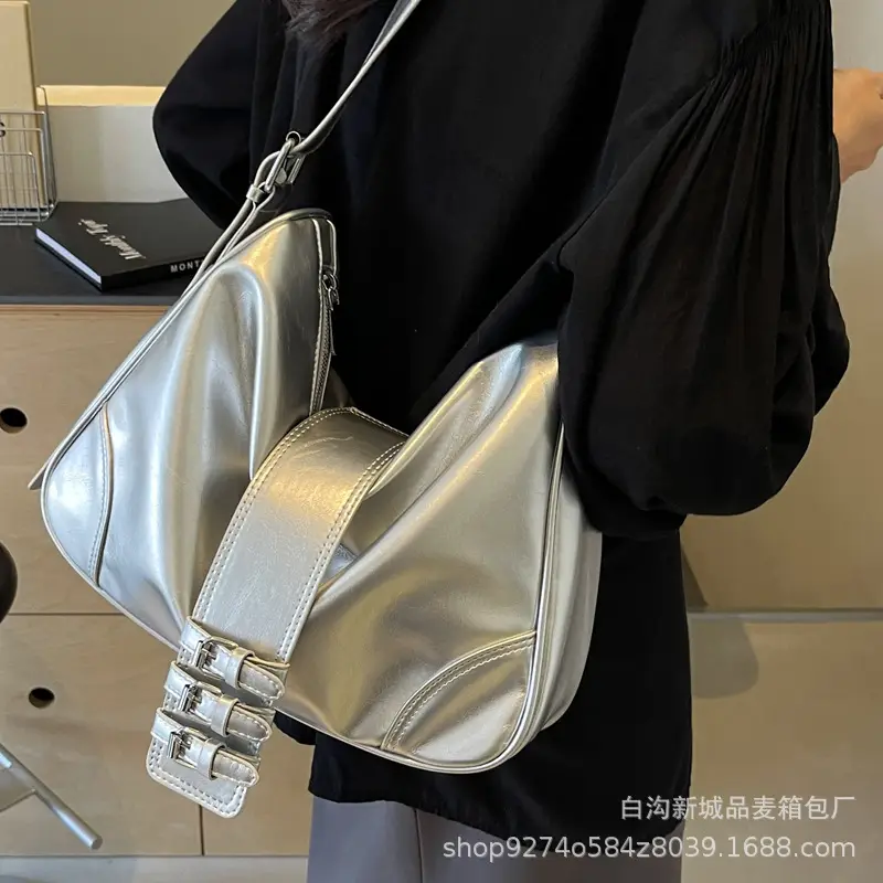 Black Glossy Shoulder Bag for Women 2026 - Image 6