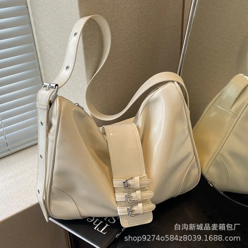 Black Glossy Shoulder Bag for Women 2026 - Image 7