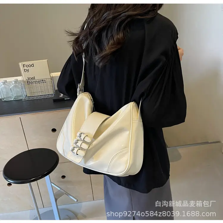 Black Glossy Shoulder Bag for Women 2026 — feature 23