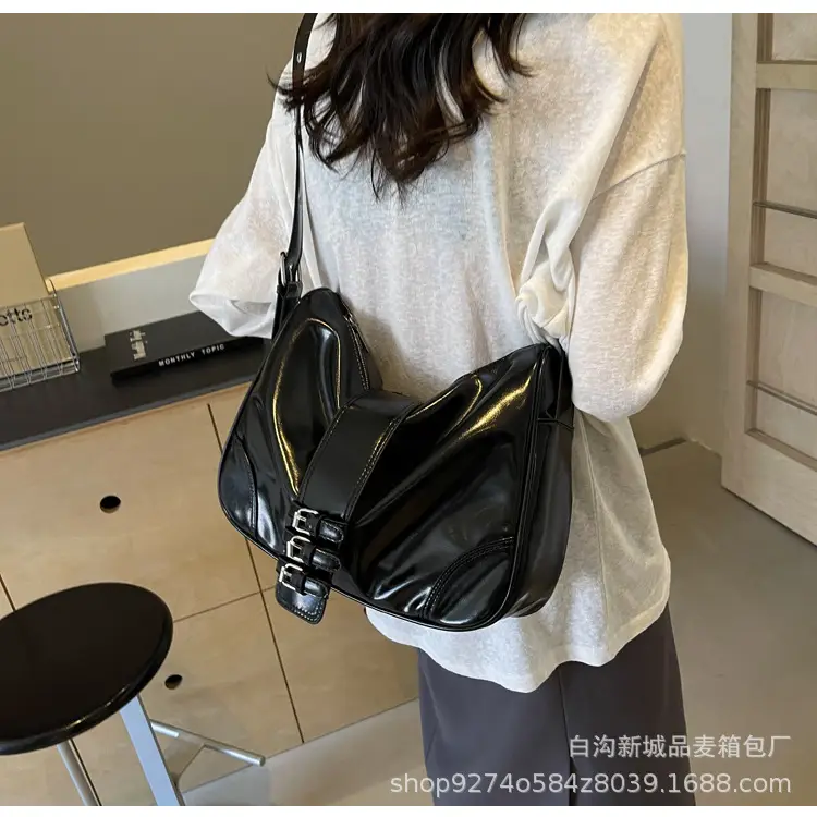 Black Glossy Shoulder Bag for Women 2026 — feature 26