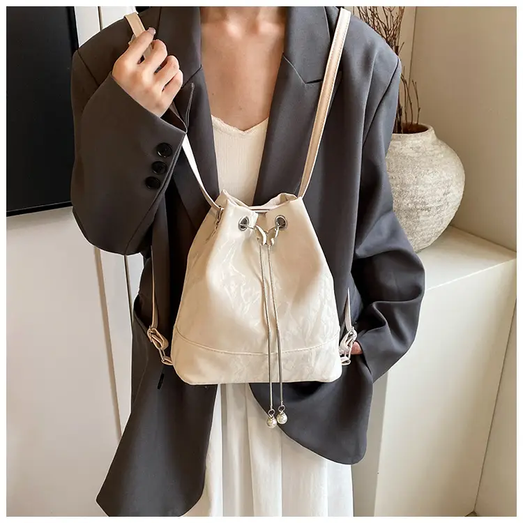 Women's Drawstring Backpack Bag Beige 2024 — feature 11