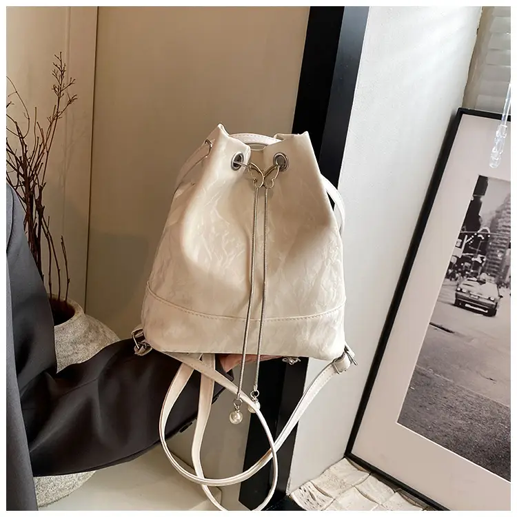 Women's Drawstring Backpack Bag Beige 2024 — feature 7