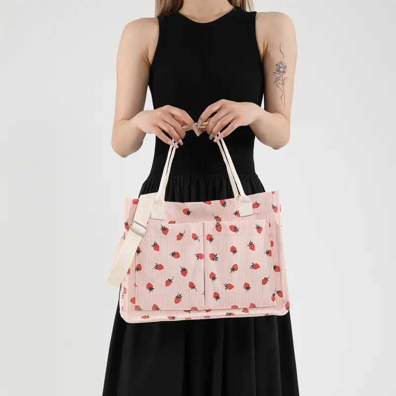 Large Capacity Beautiful Simple 2024 Spring New Arrival Portable Tote Bag Fashionable College Style Casual Personalized Shoulder Bag