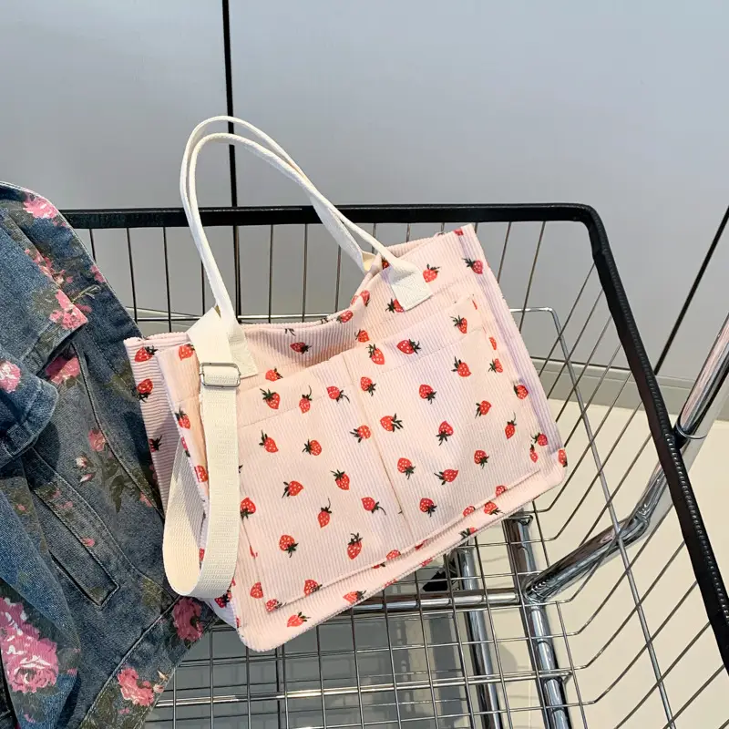 Large Capacity Beautiful Simple 2024 Spring New Arrival Portable Tote Bag Fashionable College Style Casual Personalized Shoulder Bag