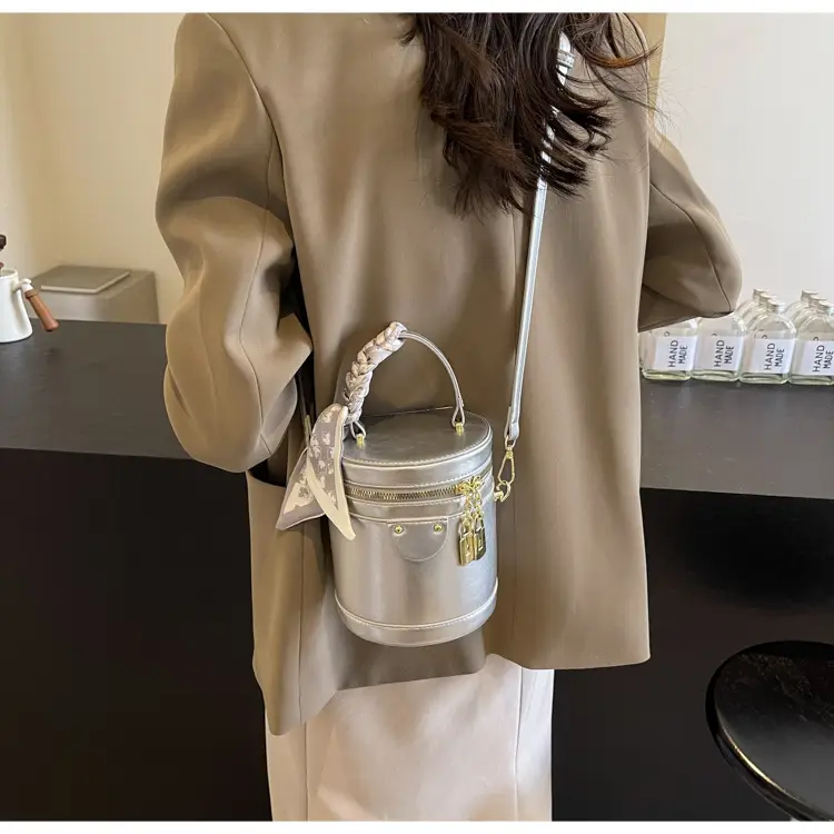 Silver Metallic Shoulder Bag with Gold Clasp & Detachable Strap — feature 21