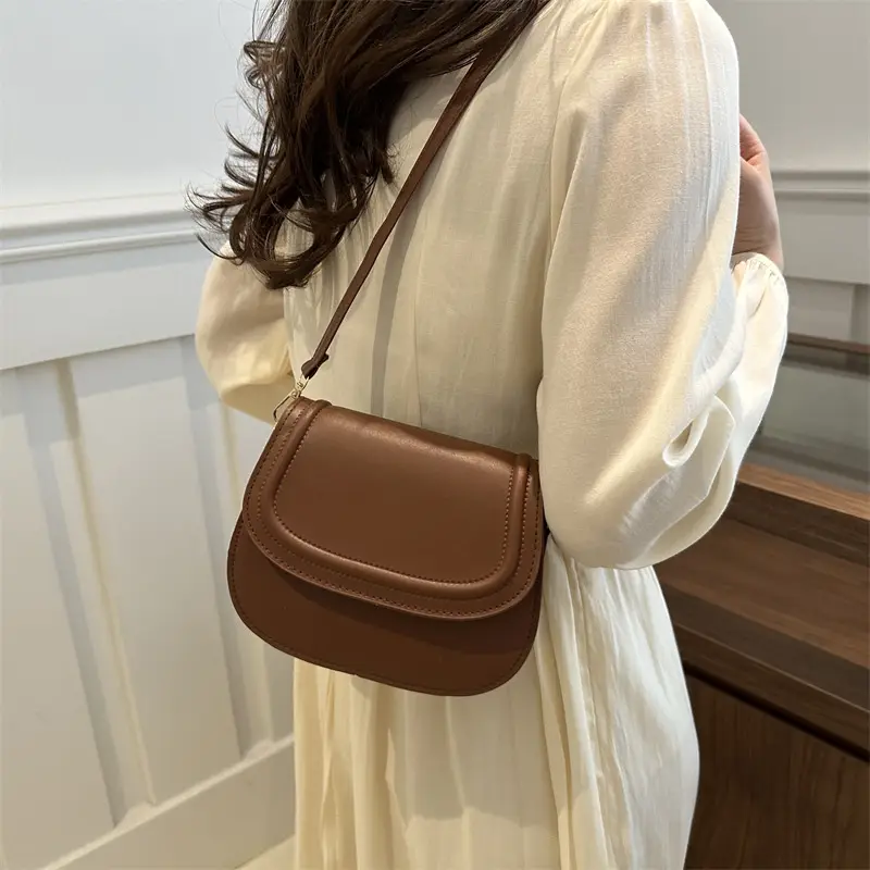 Vintage Saddle Crossbody Bag for Women