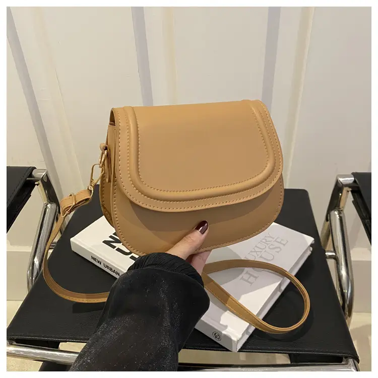 Vintage Saddle Crossbody Bag for Women — feature 15