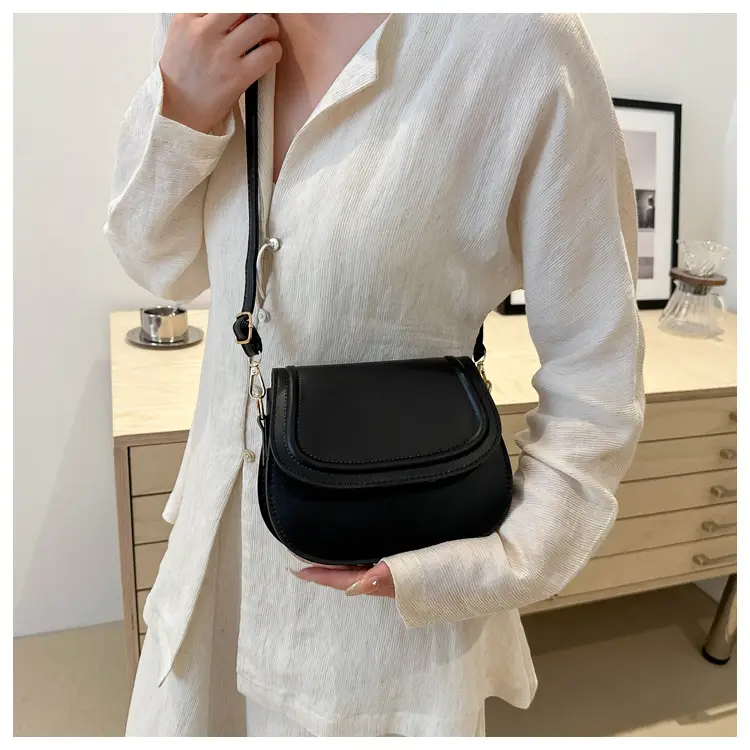 Vintage Saddle Crossbody Bag for Women — feature 23