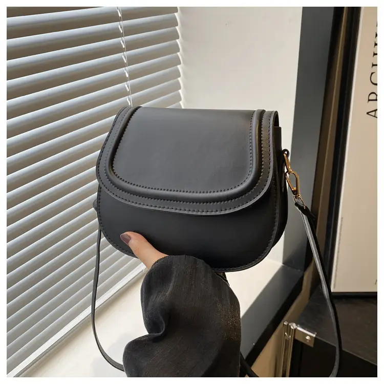 Vintage Saddle Crossbody Bag for Women