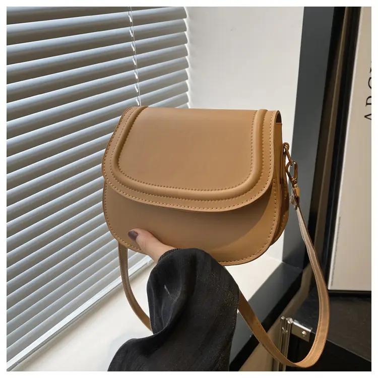 Vintage Saddle Crossbody Bag for Women