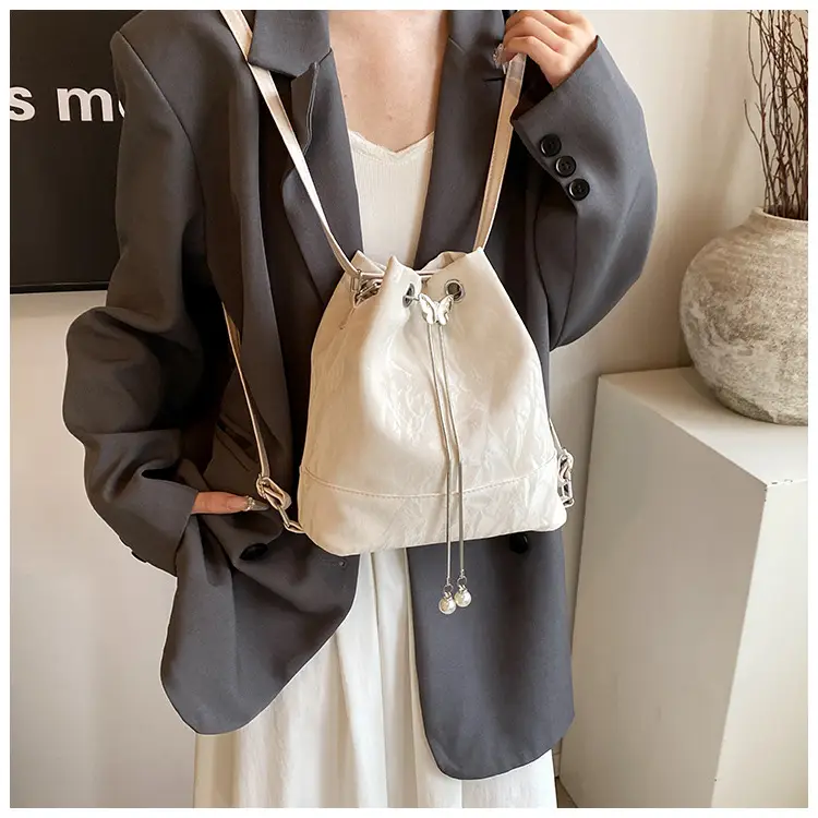 Green Drawstring Shoulder Bag for Women 2024 — feature 13