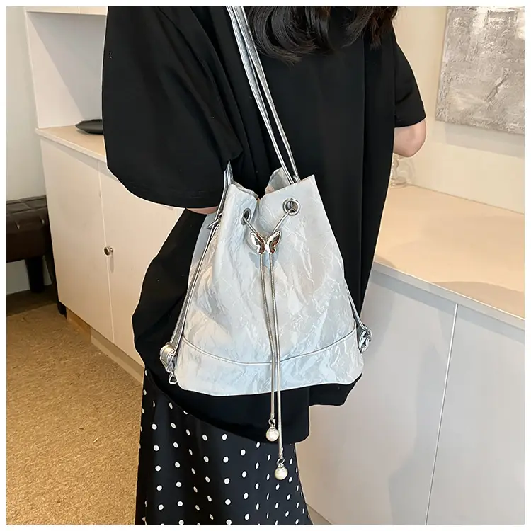 Green Drawstring Shoulder Bag for Women 2024 — feature 19