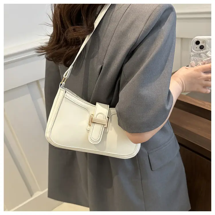 Textured Retro Belt Buckle Bag for Women 2024 — feature 10