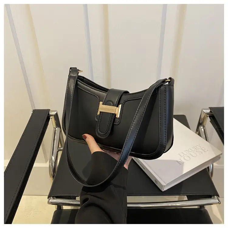 Textured Retro Belt Buckle Bag for Women 2024 — feature 19