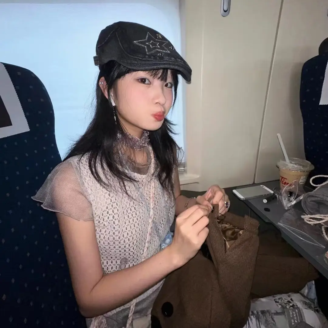 Asian Style Duck Tongue Hat for Women — feature 13