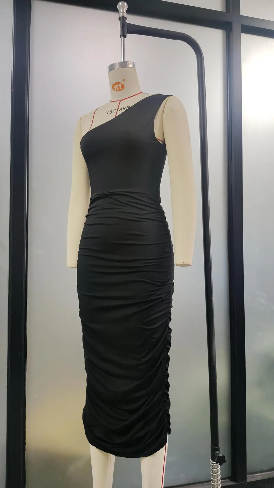 Cross-Border Sleeveless Spring and Summer Dress for Women, High-End Sexy Style Dress, Slim-Fitting Long Dress, Outerwear Hot Girl Dress with Pleats — feature 4