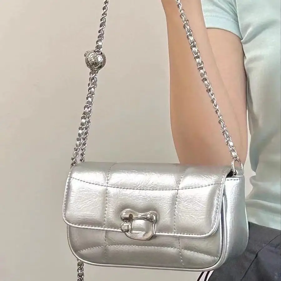 Black Textured Chain Shoulder Bag for Women 2026 - Image 2