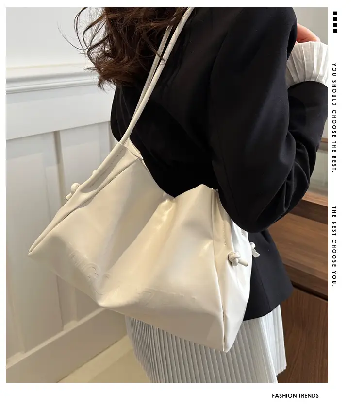 Elegant White Shoulder Bag for Women 2026 — feature 1