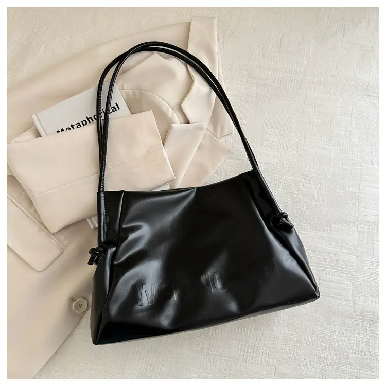 Elegant White Shoulder Bag for Women 2026 — feature 12