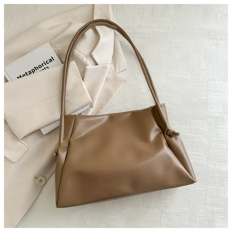 Elegant White Shoulder Bag for Women 2026 — feature 17