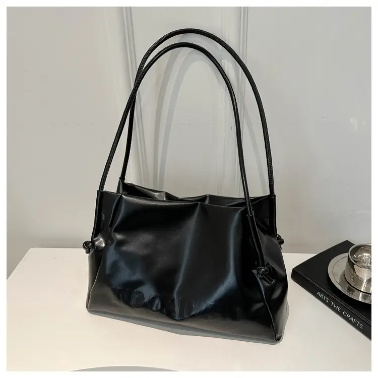 Elegant White Shoulder Bag for Women 2026 — feature 32
