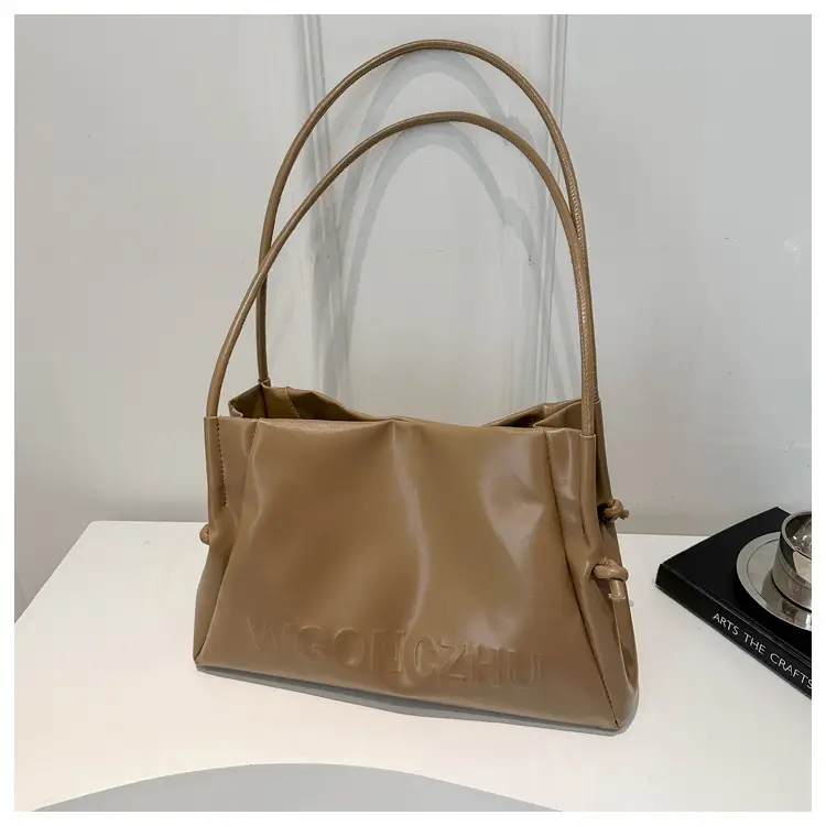 Elegant White Shoulder Bag for Women 2026 — feature 33