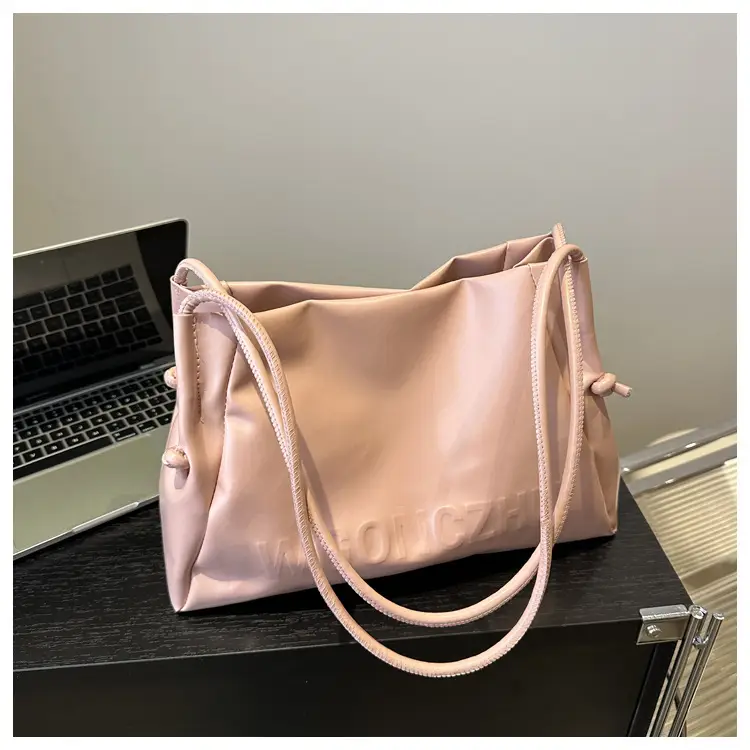 Elegant White Shoulder Bag for Women 2026 — feature 41
