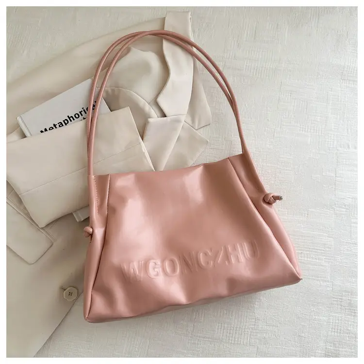 Elegant White Shoulder Bag for Women 2026 — feature 9