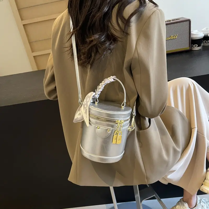 2024 New Crossbody Bag for Women Summer Bucket Bag - Image 3
