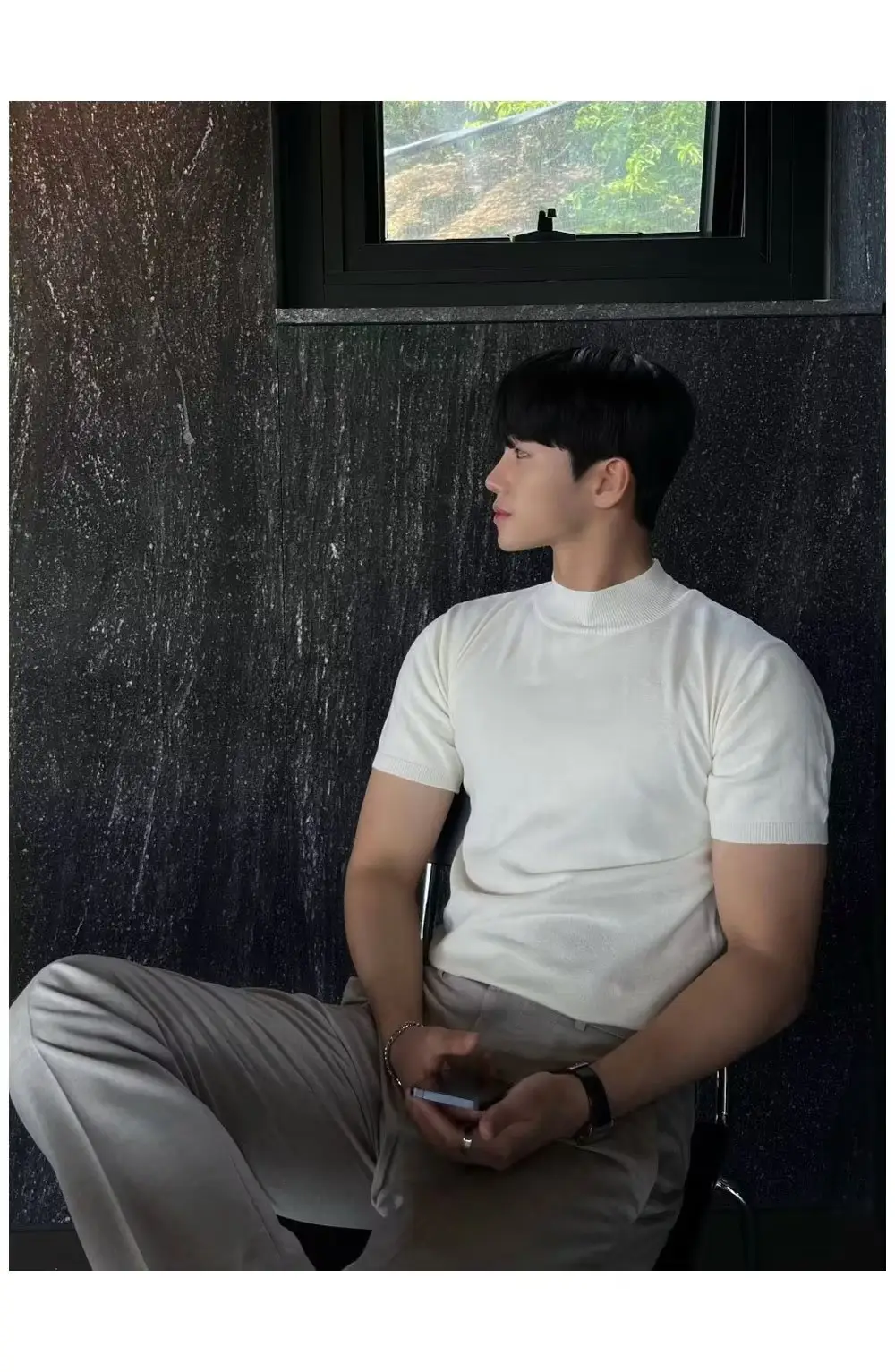 Men's White Knitted Half-High Collar T-Shirt — feature 11