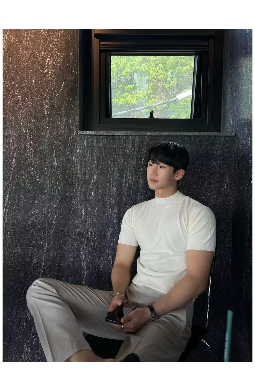 Men's White Knitted Half-High Collar T-Shirt — feature 12