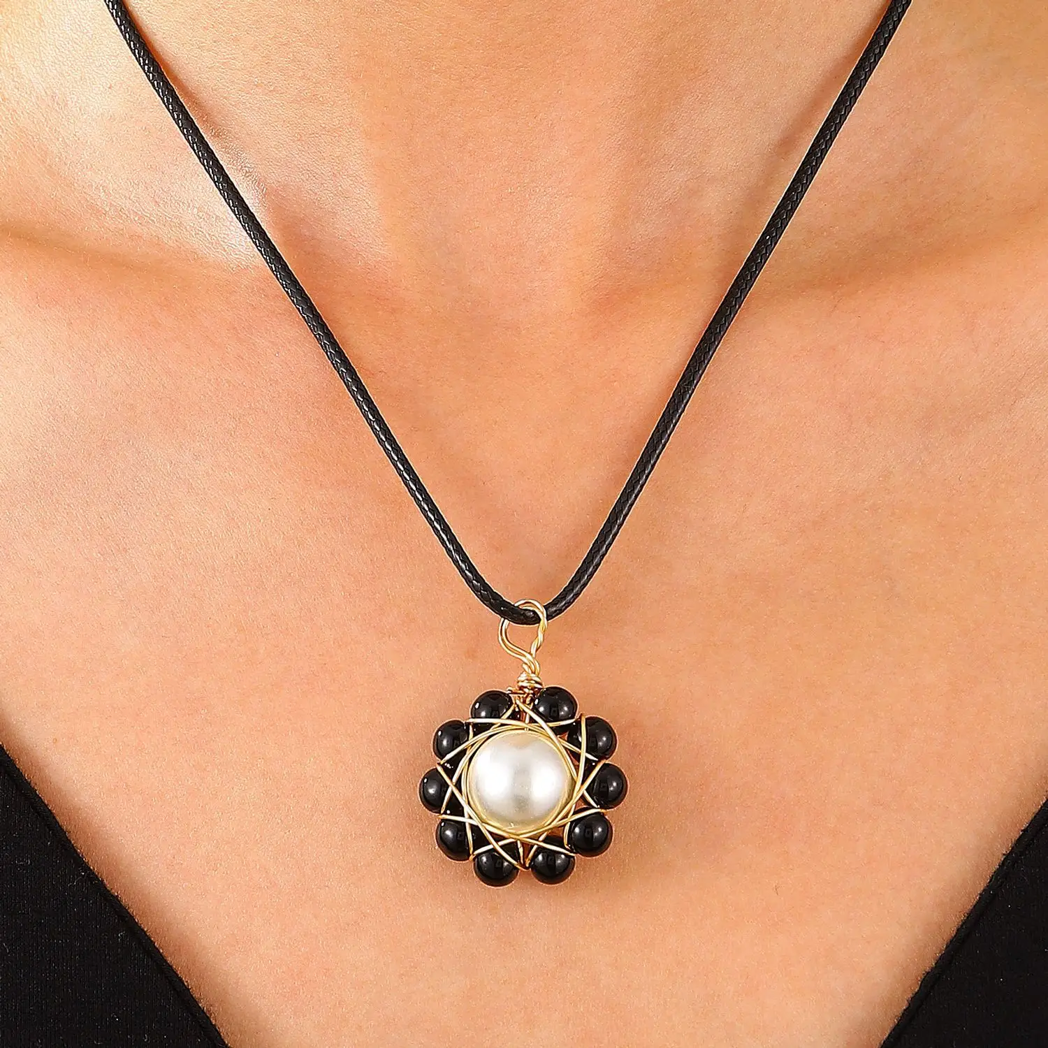 Blue Crystal Pearl Flower Earrings Necklace Set for Women — feature 5