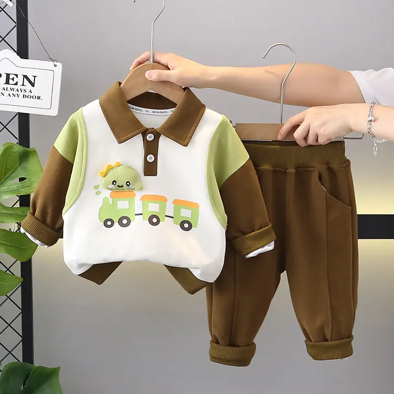 New Cotton Boys Letter Printed T-shirt Casual Top Fashion Printed Trousers Two-piece Set — feature 2