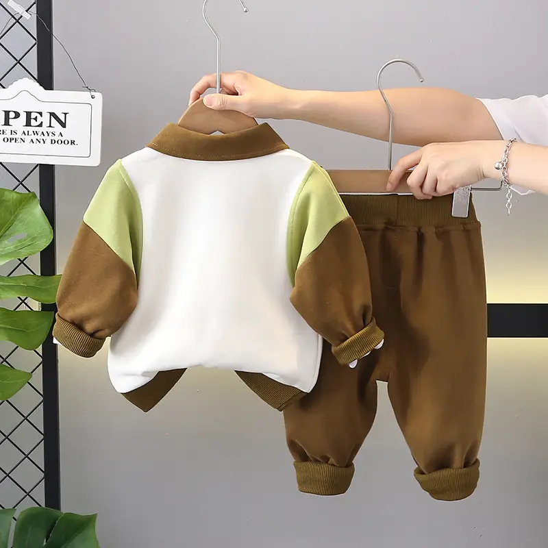 New Cotton Boys Letter Printed T-shirt Casual Top Fashion Printed Trousers Two-piece Set — feature 4