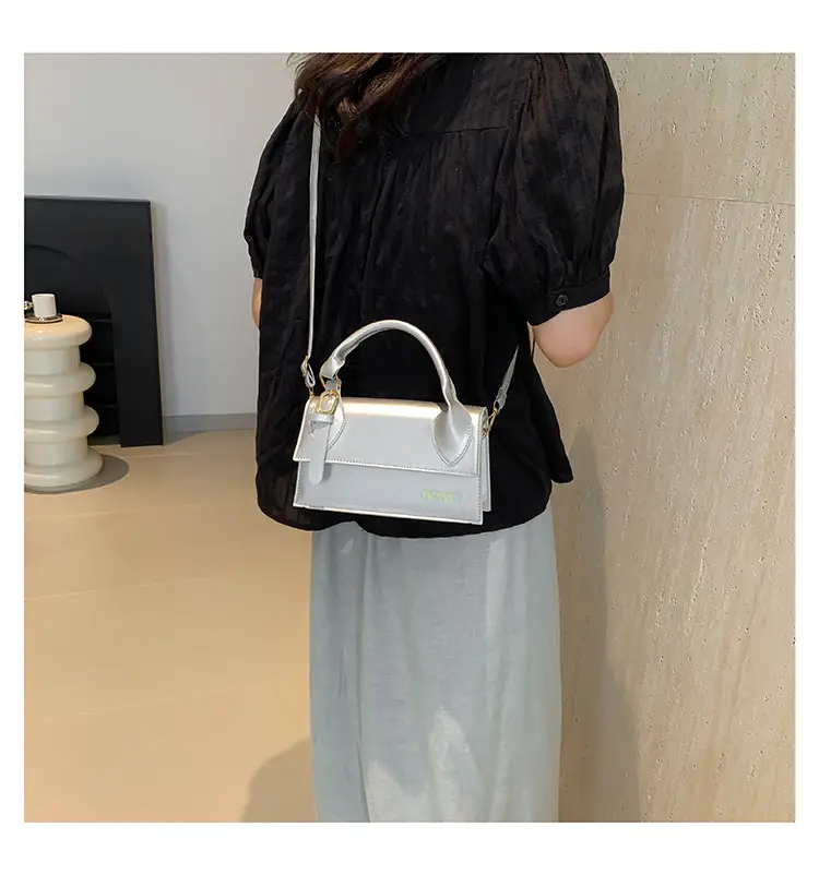 Gold Shoulder Crossover Handbag for Women — feature 15