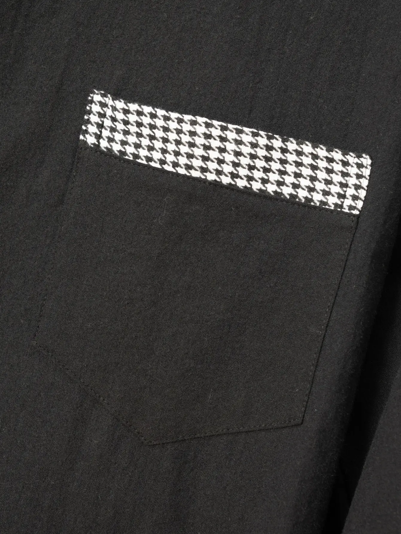 Men's Houndstooth Short Sleeve Shirt Cream — feature 11