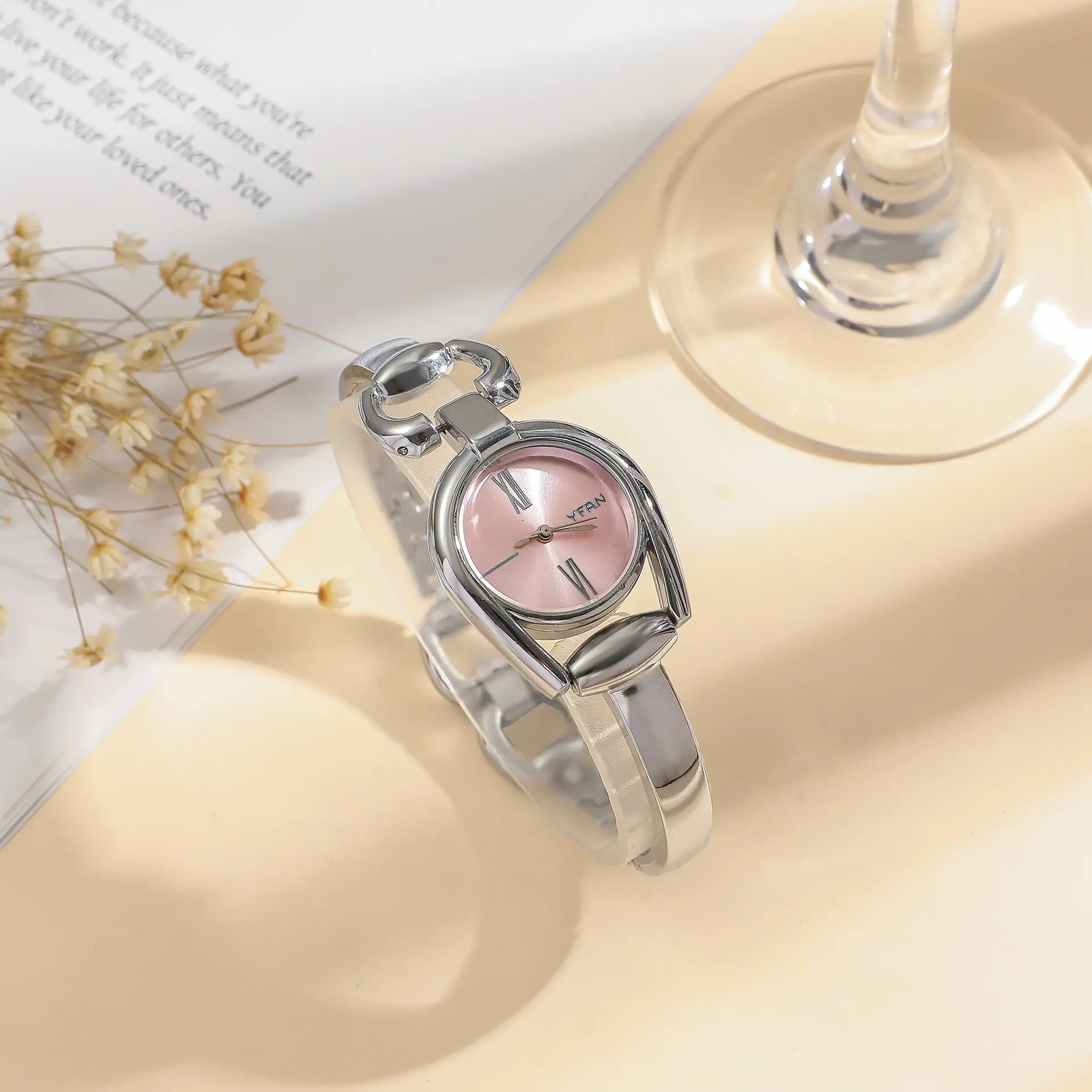 Women's Retro Button Watch with Hollow Steel Band - Image 7