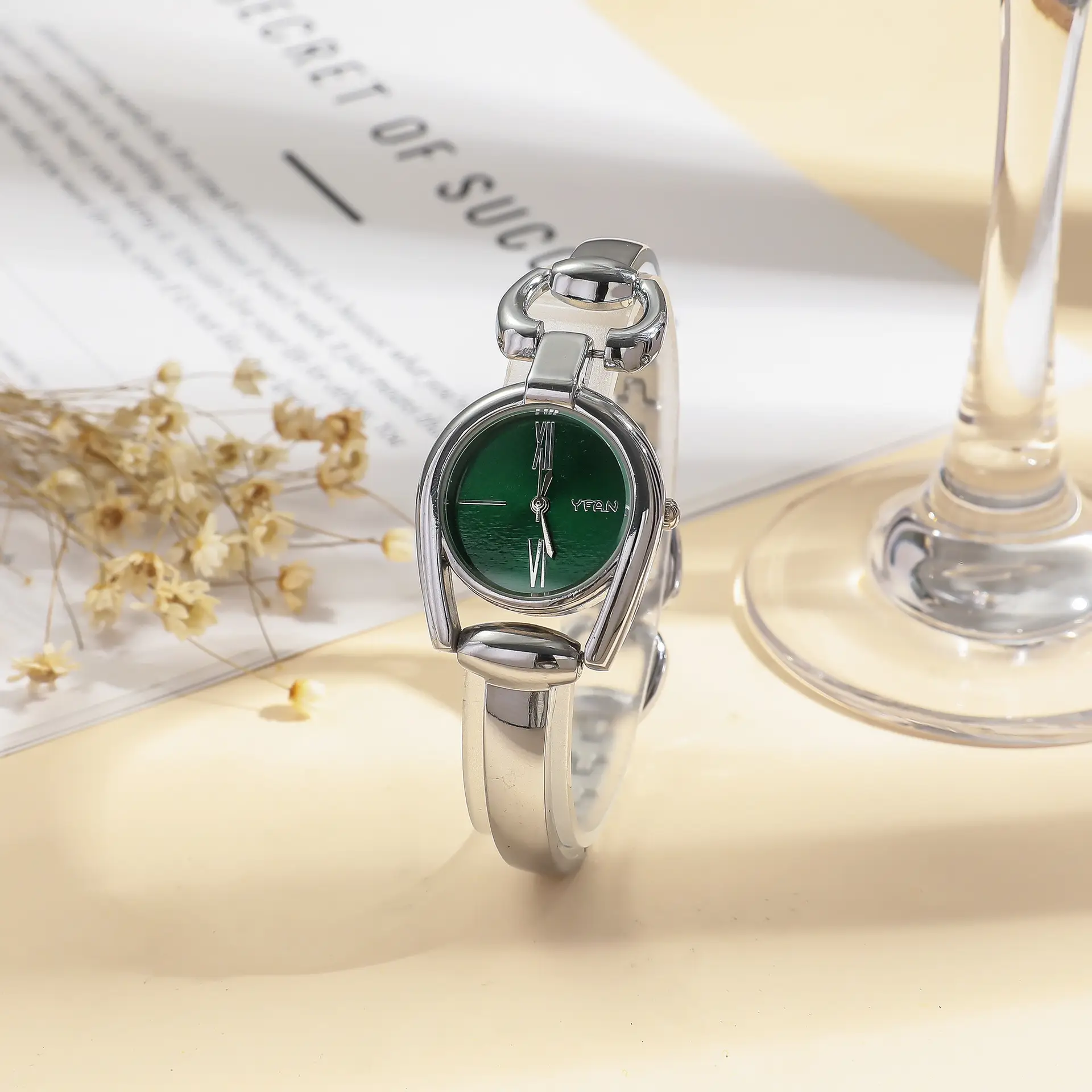 Women's Retro Button Watch with Hollow Steel Band — feature 21