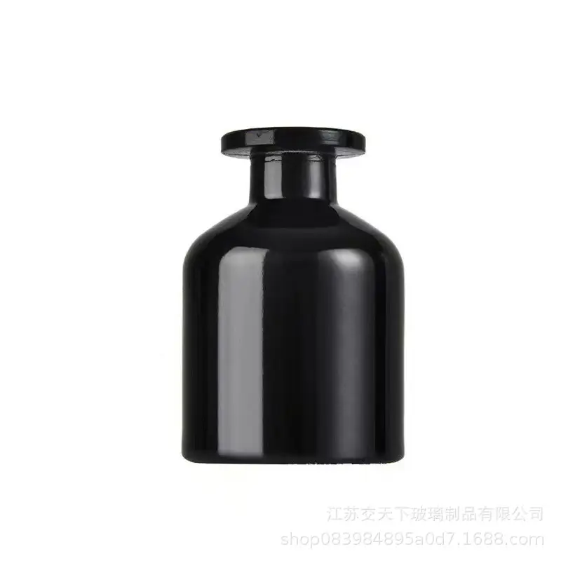 Black Bayonet Aromatherapy Bottle 50ml with Reusable Diffuser - Image 2