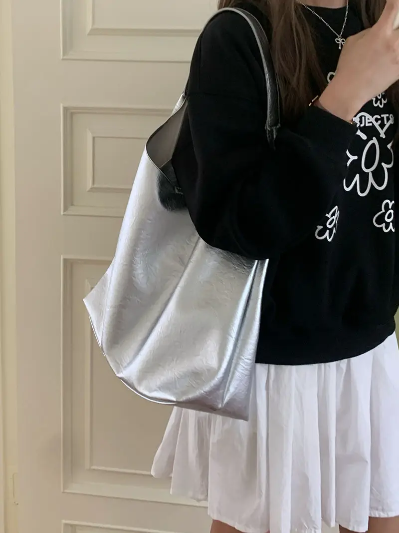 Silver Underarm Bag for Women Summer 2026 - Image 9