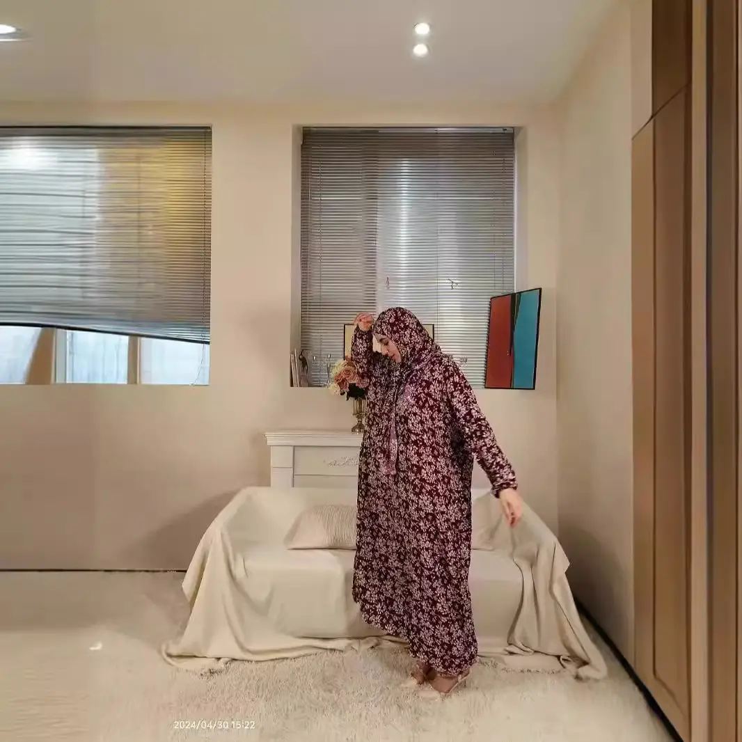 Women's Traditional Scarf Clothing, Comfortable and Breathable African Print Robe — feature 1