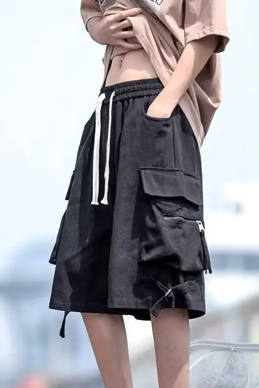 Wine Red Retro Tooling Shorts Men Summer Loose Wide-leg Knee-length Pants — feature 35
