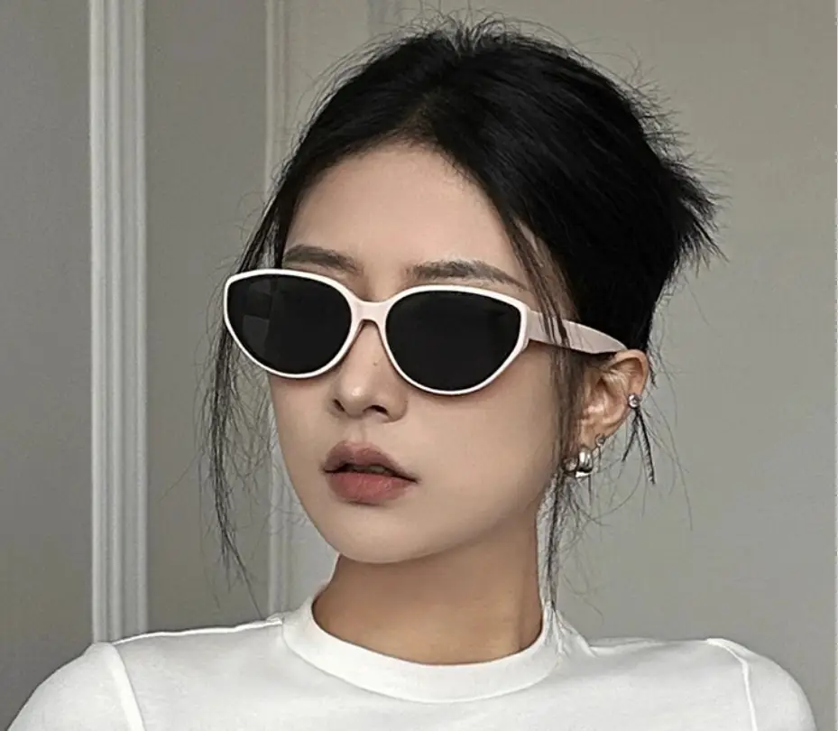 Retro Cat-Eye Sunglasses for Women Brown Anti-UV — feature 2