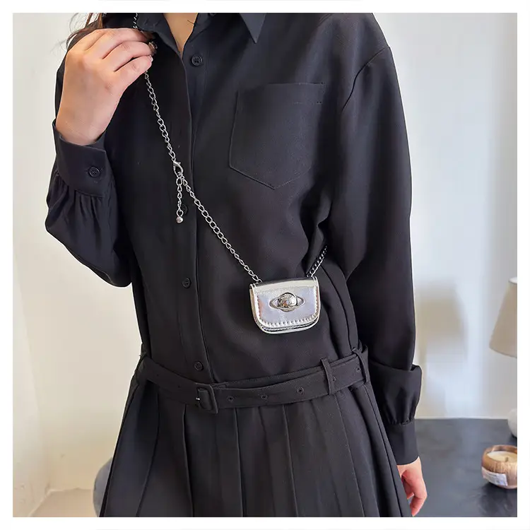 Retro Mini Crossbody Bag Black 2024 Summer — feature 20
