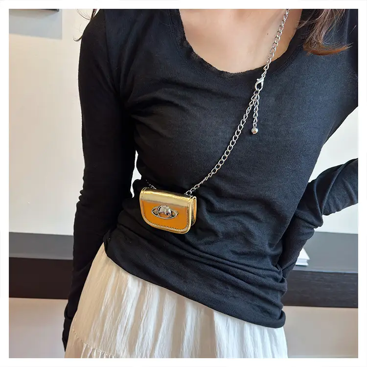 Retro Mini Crossbody Bag Black 2024 Summer — feature 9