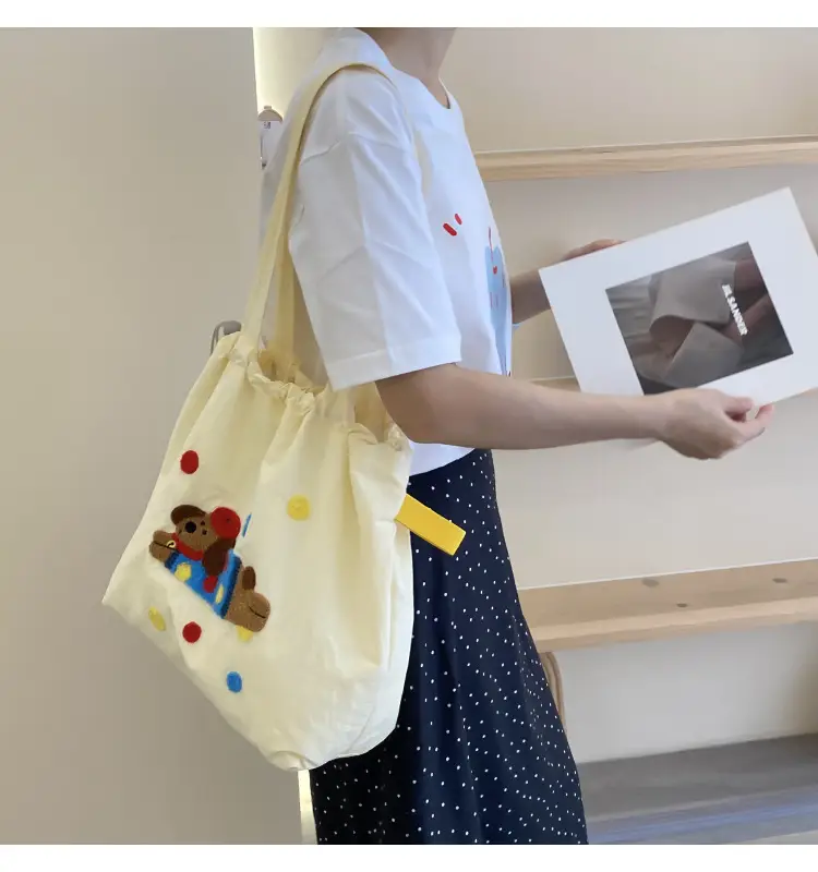 Cute Embroidered Women's Shoulder Bag Orange Large Capacity — feature 15